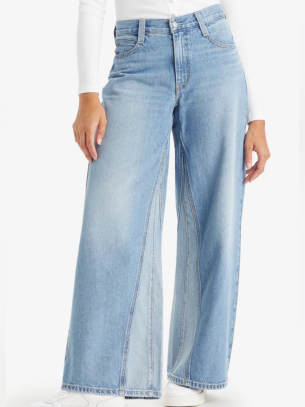 ✨Levi’s “94 Baggy Wide Leg Jeans Size W26xL31